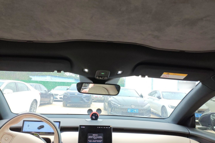 NIO ET5T 2023 изображение автомобиля #27