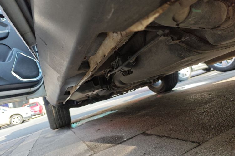 GEELY GX7 2016 car image #27