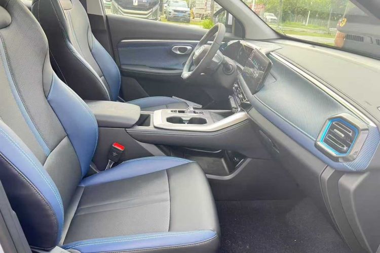 GAC Trumpchi GS3 2025 #27 GAC Trumpchi GS3 2025 car image #27