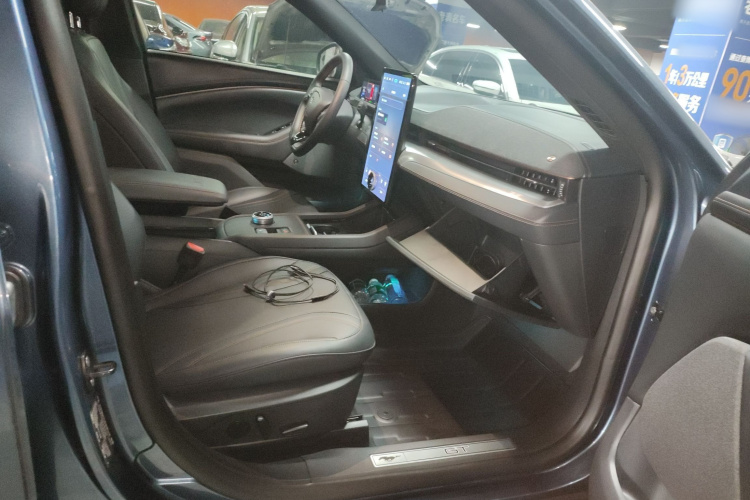 Ford Mustang Mach-E 2023 #27 Ford Mustang Mach-E 2023 car image #27