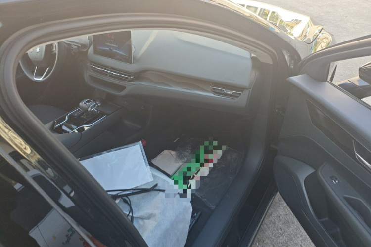 HongQi E-QM5 2022 immagine di auto #27