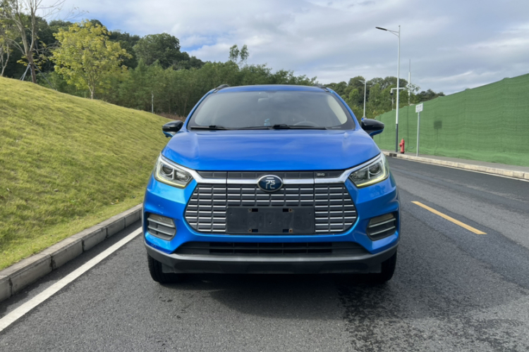 BYD Yuan New Energy 2019 immagine di auto #27