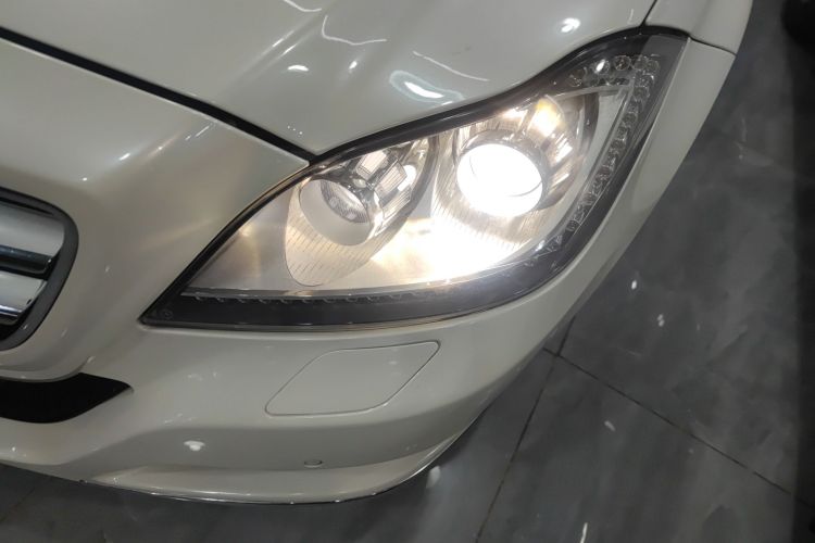 Mercedes-Benz CLS Class 2014 car image #27