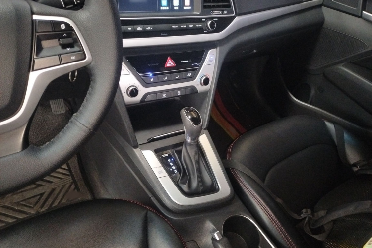 Hyundai Elantra AD 2018 car image #27