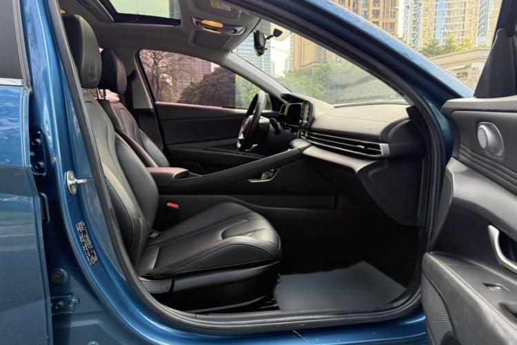 现代 伊兰特 2021 汽车图片 #27