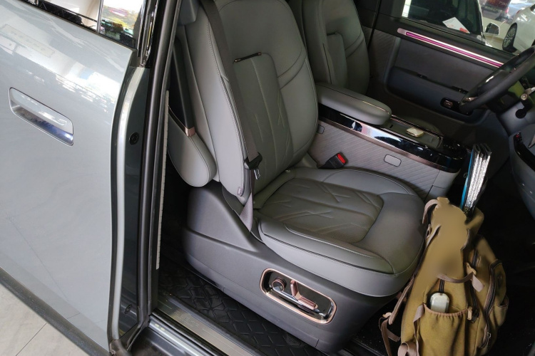 Zeekr MIX 2025 صورة سيارة #27