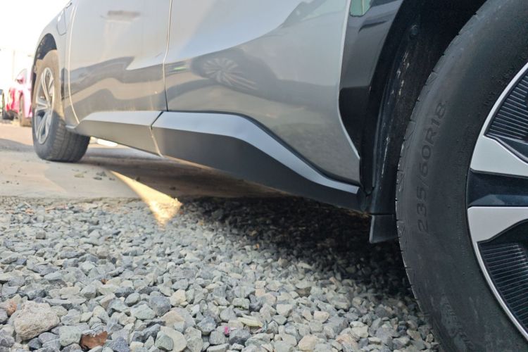 Toyota bZ4X 2024 immagine di auto #27