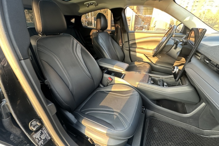 Ford Mustang Mach-E 2023 #27 Ford Mustang Mach-E 2023 car image #27