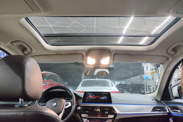 BMW 5 Series New Energy 2019 image de voiture #27
