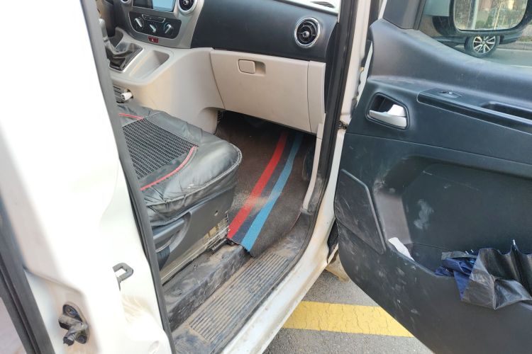 JAC 2025 car image #27
