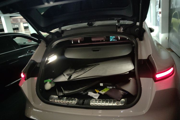 NIO ET5 2023 car image #27