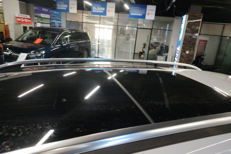 Mercedes-Benz EQB Class 2024 car image #27