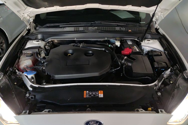 Ford Mondeo 2017 car image #27