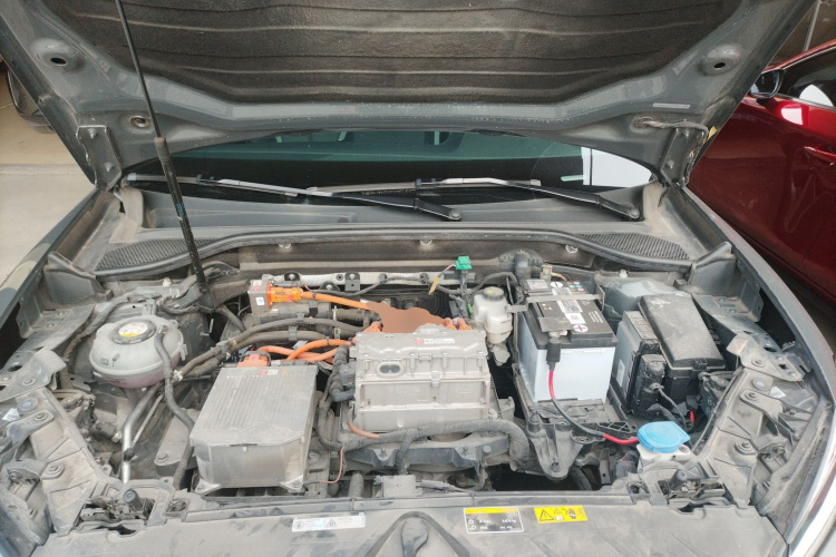 Q2L e-tron 2021 car image #27