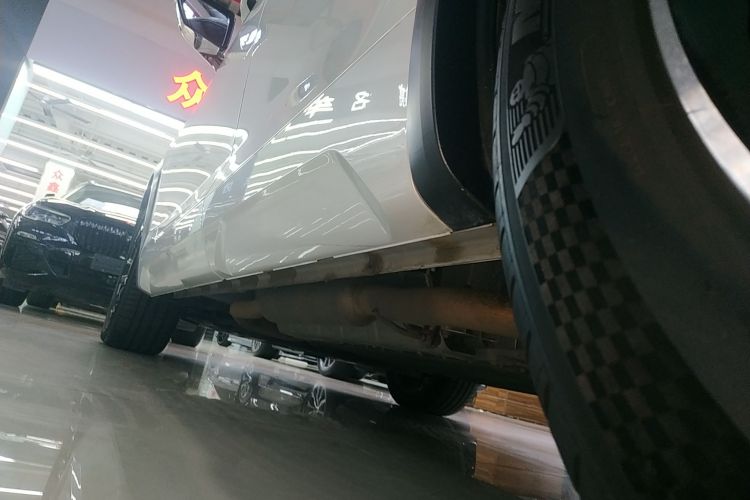 GAC Trumpchi ES9 2023 #27 GAC Trumpchi ES9 2023 car image #27