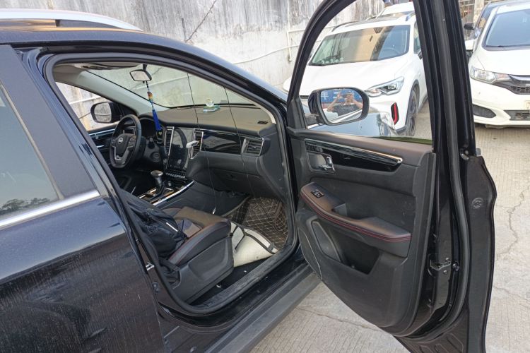 SWM斯威汽车 SWM斯威G05 2020 汽车图片 #27