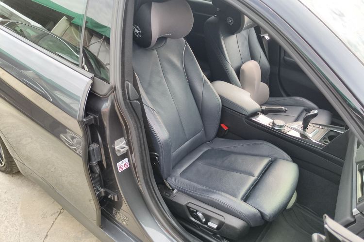 BMW 4 Series 2020 car image #27