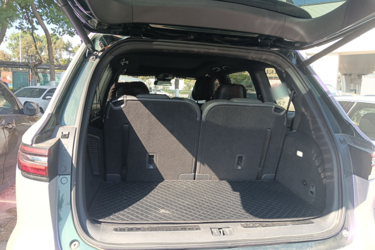 Li One 2022 imagem de carro #27