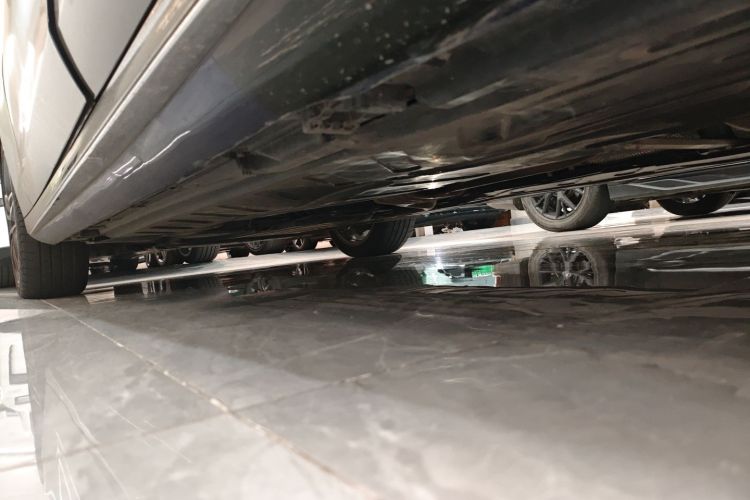 Mercedes-Benz E Class 2021 car image #27