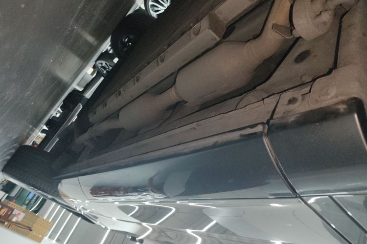 2023 car image #27