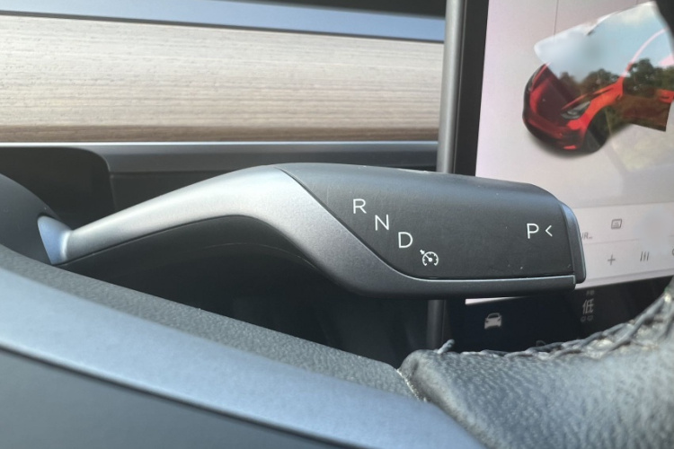 Tesla Model 3 2021 car image #27