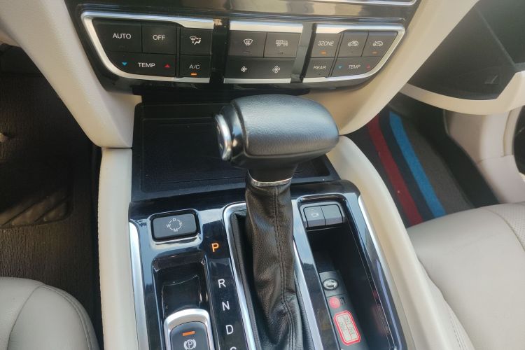 GAC Trumpchi GS8 2017 car image #27