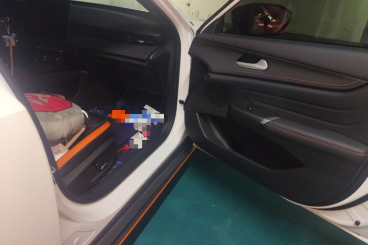 长安 长安UNI-V 2025 汽车图片 #27