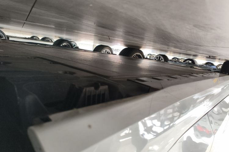 BMW i5 2024 car image #27