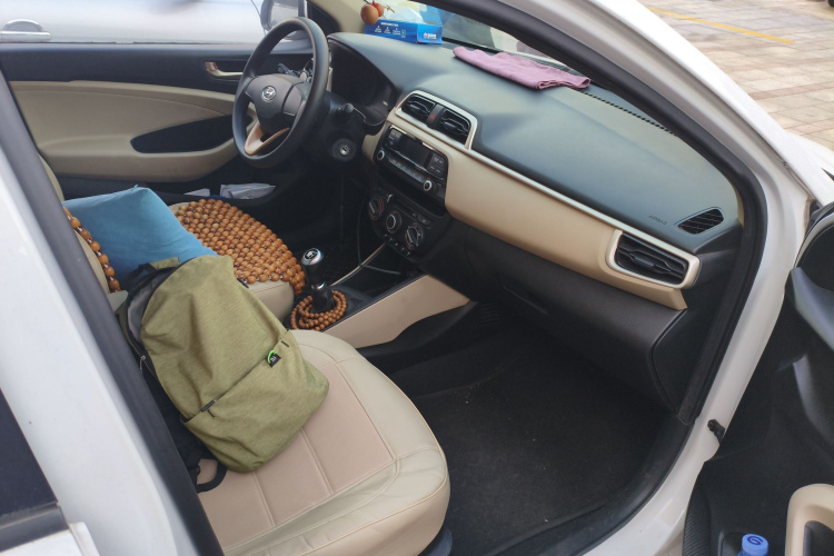 Hyundai Reina 2018 #27 Hyundai Reina 2018 car image #27