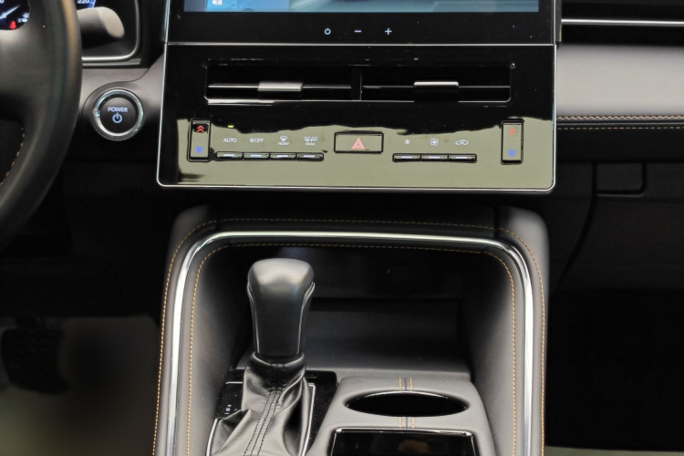 Toyota Avalon 2024 car image #27