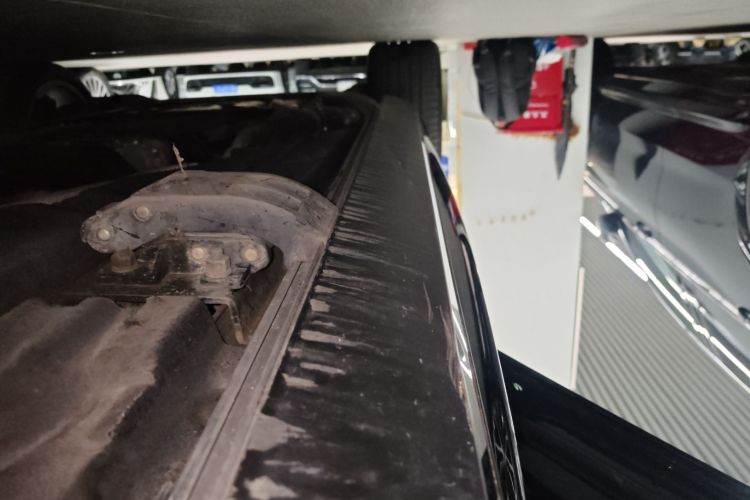 BMW X6 2018 car image #27