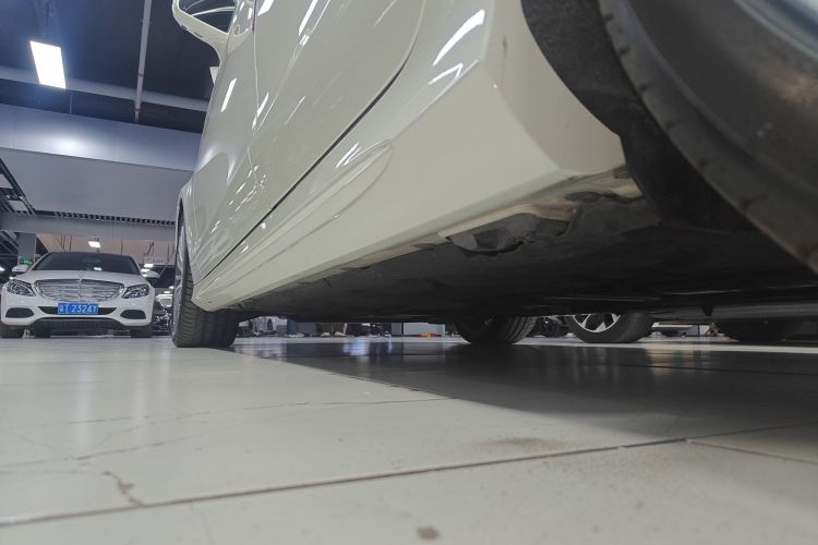 Mercedes-Benz CLS Class 2017 car image #27