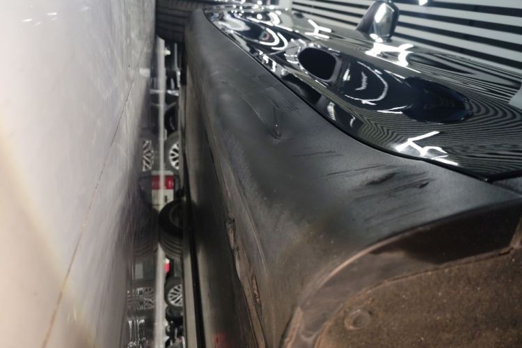 Tesla Model Y 2021 car image #27