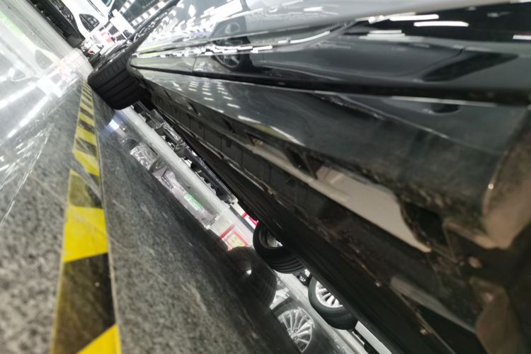 零跑汽车 零跑Lafa5 2025 汽车图片 #27