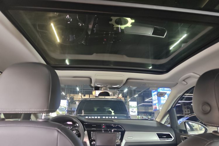 Volkswagen Touran 2019 #27 Volkswagen Touran 2019 car image #27