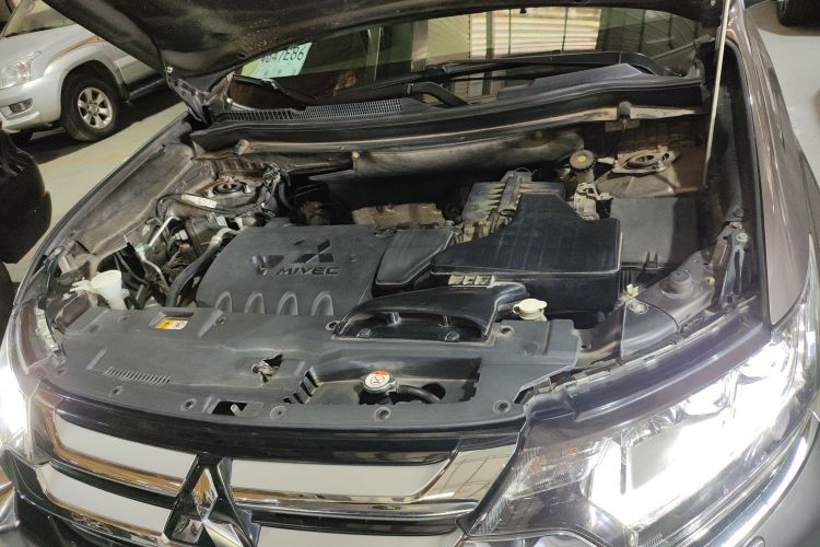 劳斯莱斯 欧蓝德 2017 汽车图片 #27