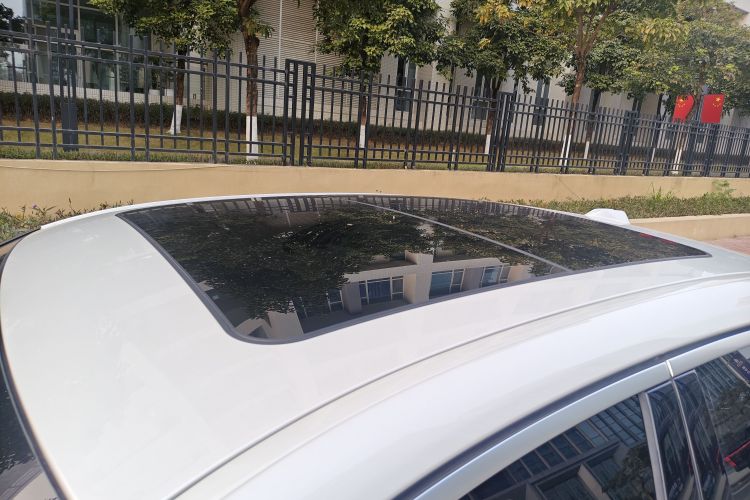 BMW i3 2024 car image #27