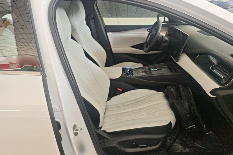 BYD Seal 06 New Energy 2025 car image #27