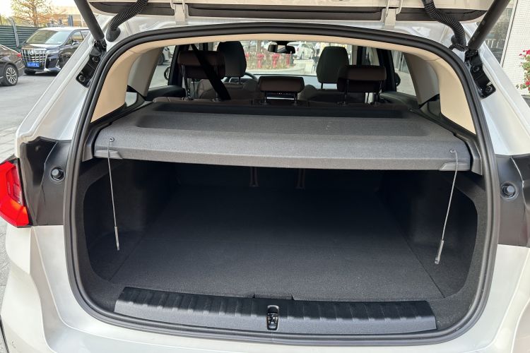 BMW iX1 2024 صورة سيارة #27