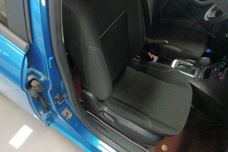 Ford Fiesta 2015 #27 Ford Fiesta 2015 car image #27