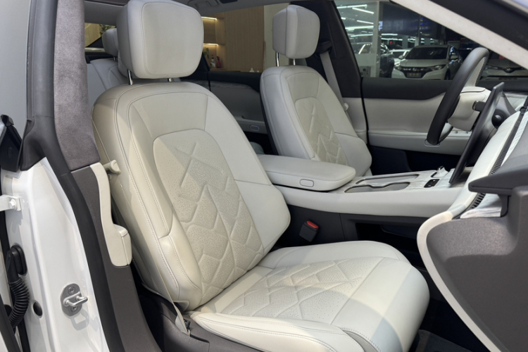 蔚来 蔚来ET7 2024 汽车图片 #27