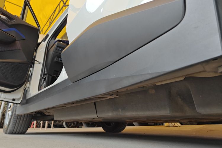 Toyota C-HR EV 2021 immagine di auto #27