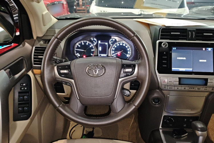 Toyota Land Cruiser Prado 2018 #27 Toyota Land Cruiser Prado 2018 car image #27
