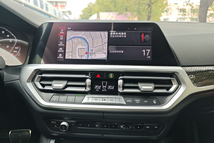 BMW M4 2022 #27 BMW M4 2022 car image #27