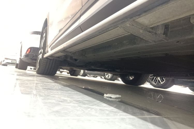 BYD SongL DM-i 2024 #27 BYD SongL DM-i 2024 car image #27