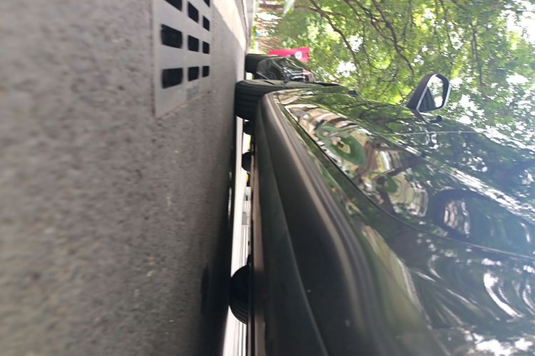 Tesla Model 3 2024 immagine di auto #27