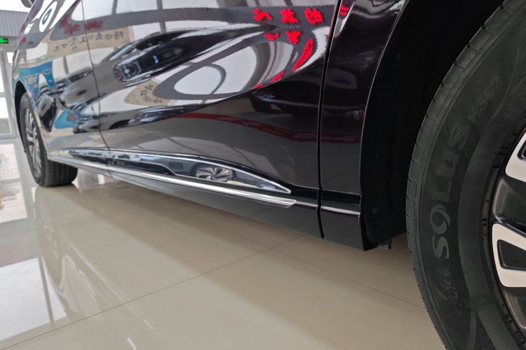 HongQi HQ9 PHEV 2024 #27 HongQi HQ9 PHEV 2024 car image #27