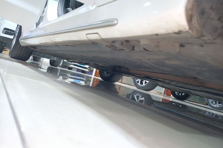 Mercedes-Benz C Class 2020 car image #27