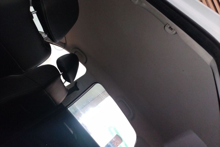 哪吒汽车 哪吒V 2023 #27 哪吒汽车 哪吒V 2023 汽车图片 #27