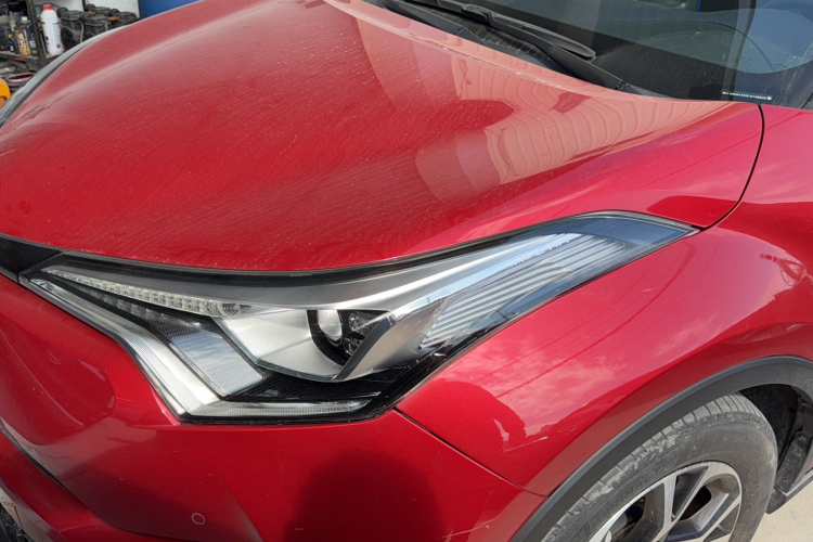 Toyota C-HR 2020 car image #27